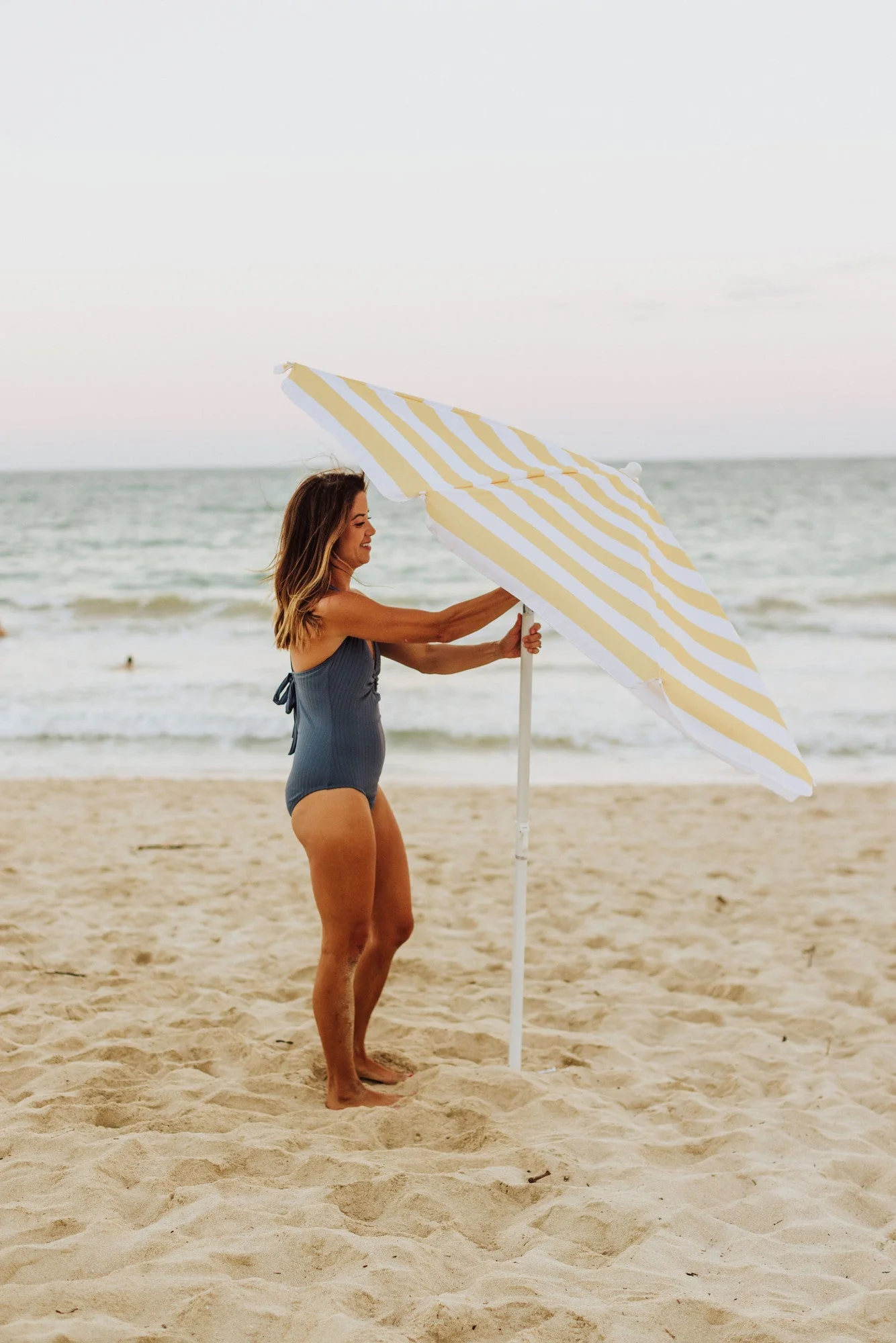 Picnic Time 5.5 Ft. Portable Beach Umbrella - Image 34