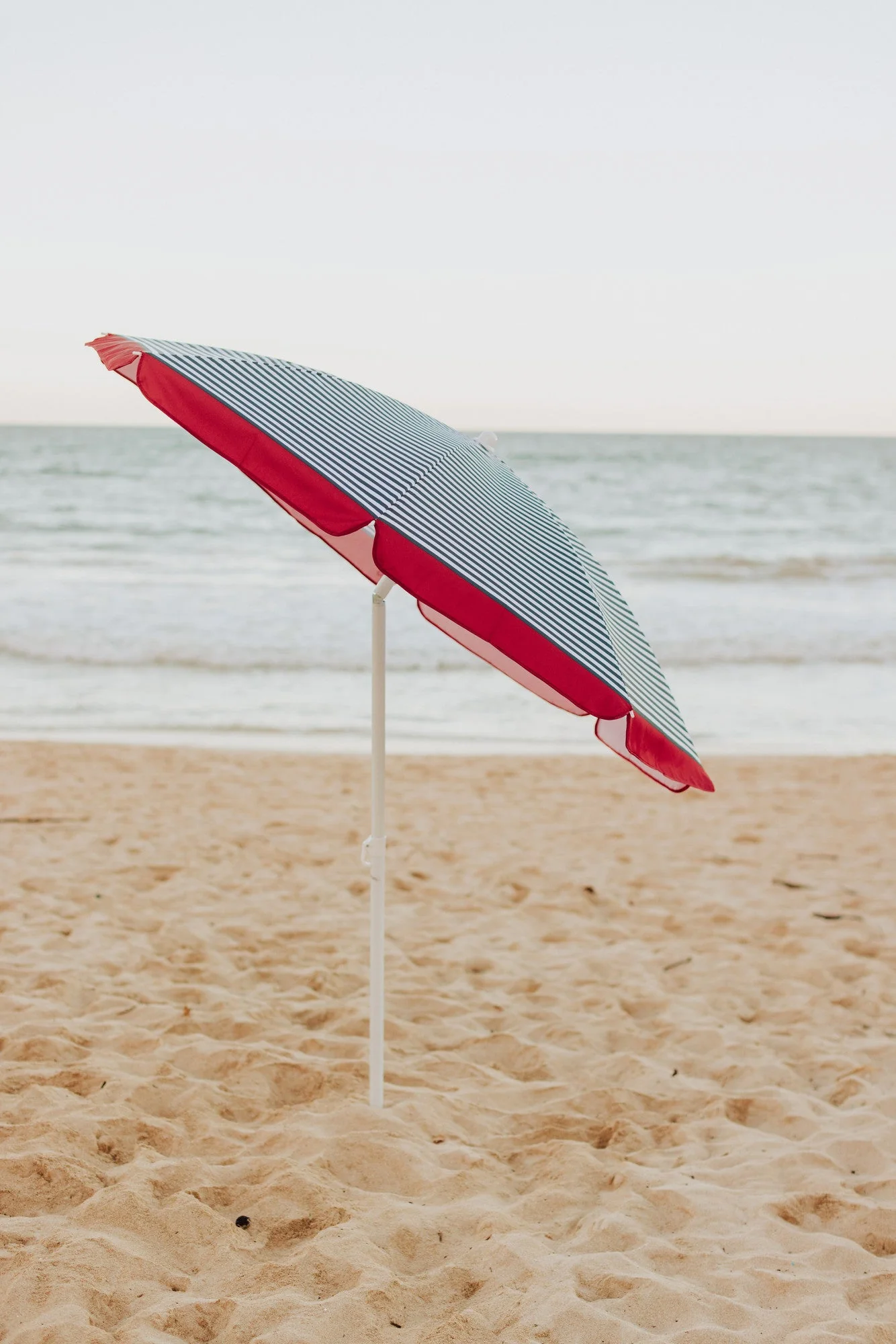 Picnic Time 5.5 Ft. Portable Beach Umbrella - Image 35