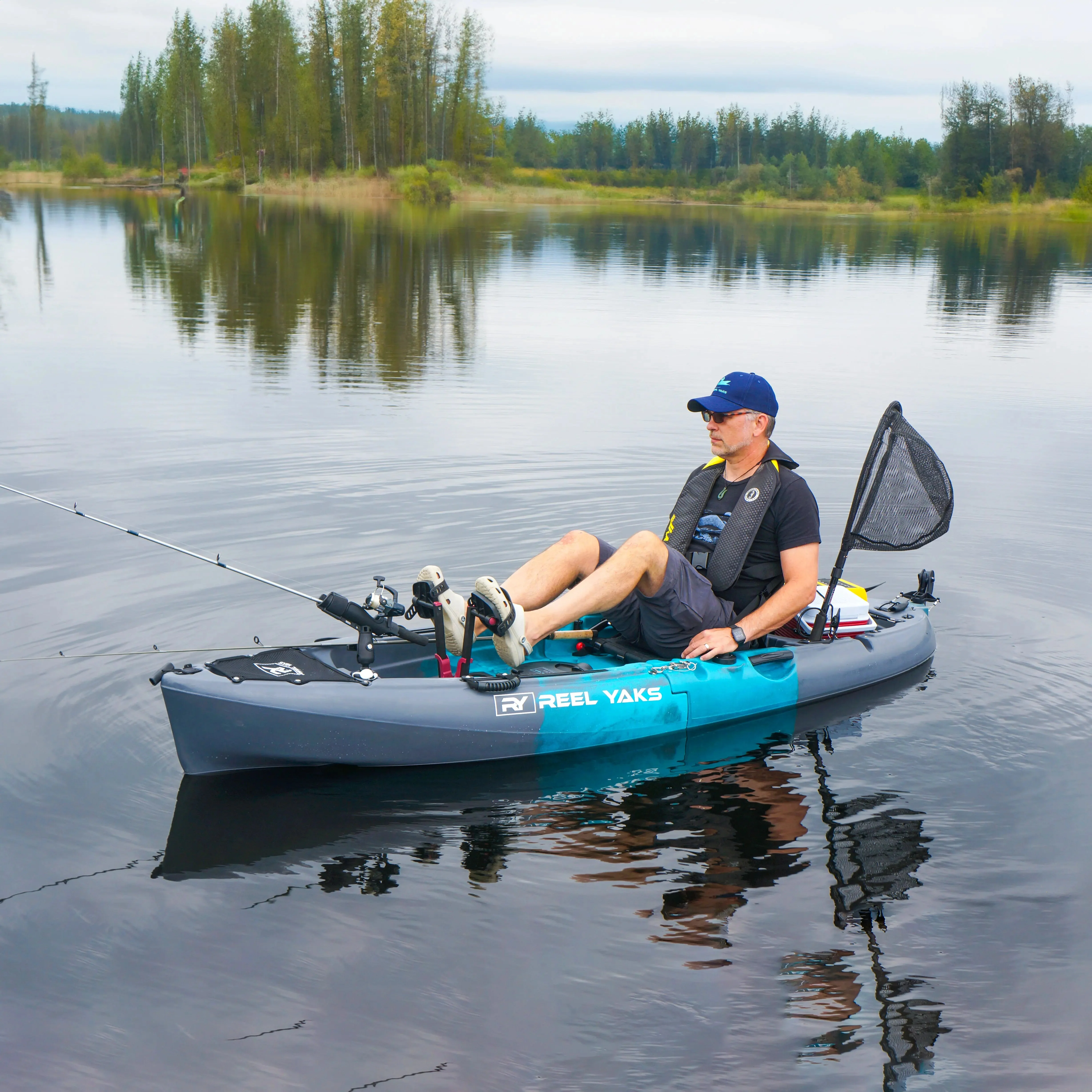 ReelYaks 9.5ft Raptor Modular Fin Drive Pedal Fishing Kayak | 380lbs Capacity | 2 Piece - Image 2