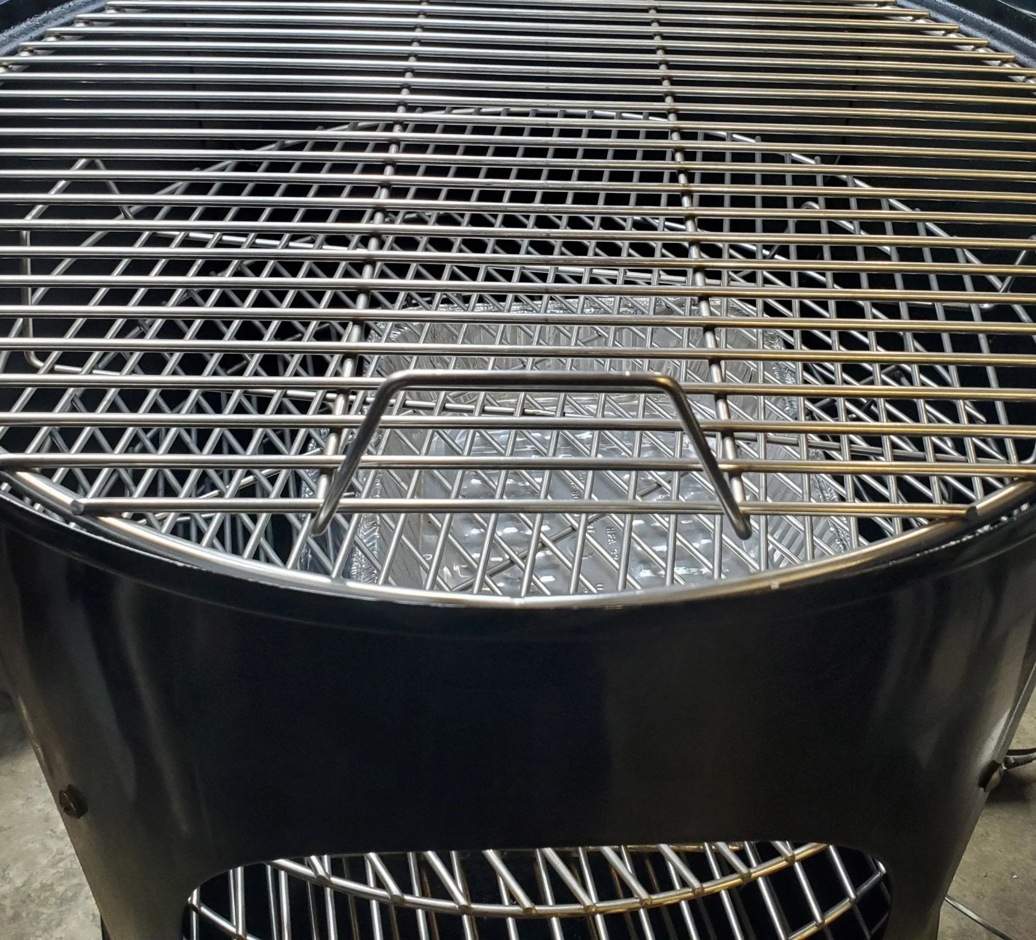 Hunsaker Adjustable Grate System For 22.5" WSM (Add up to 5 food grates) - Image 8