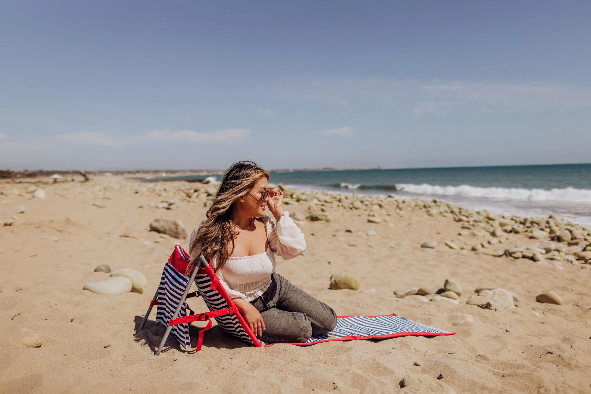 Picnic Time Beachcomber Portable Beach Chair & Tote - Image 6