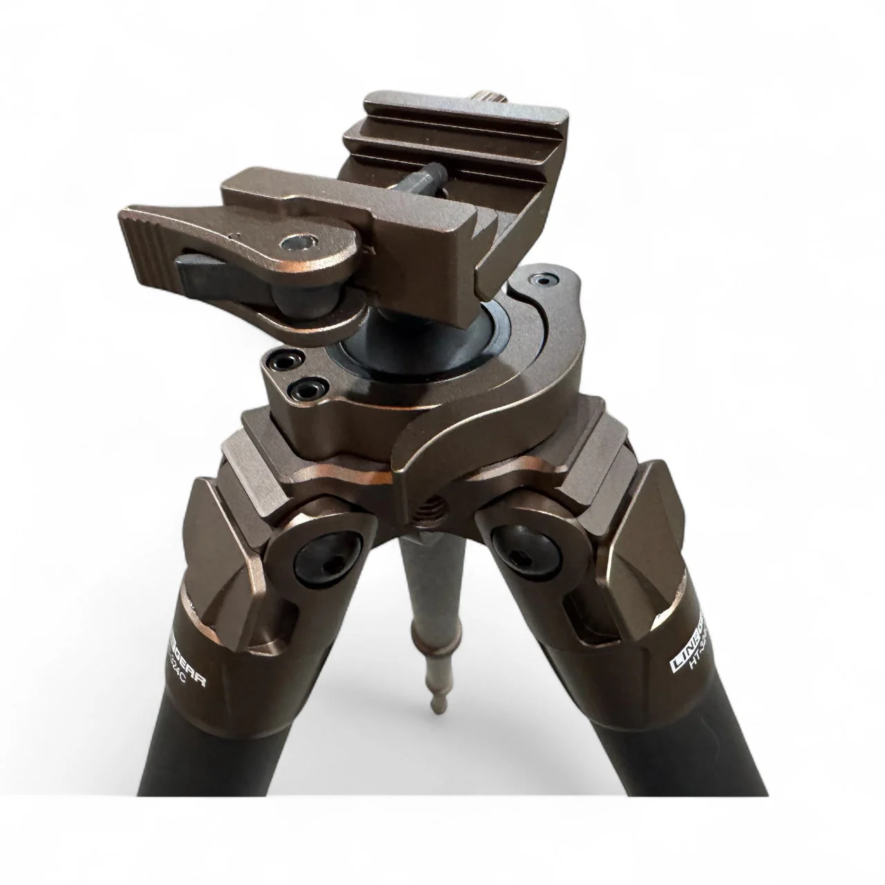 Linkogear Carbon Fiber Tripod – Picatinny/Arca, 64" Max, 66lb Capacity - Brown - Image 3