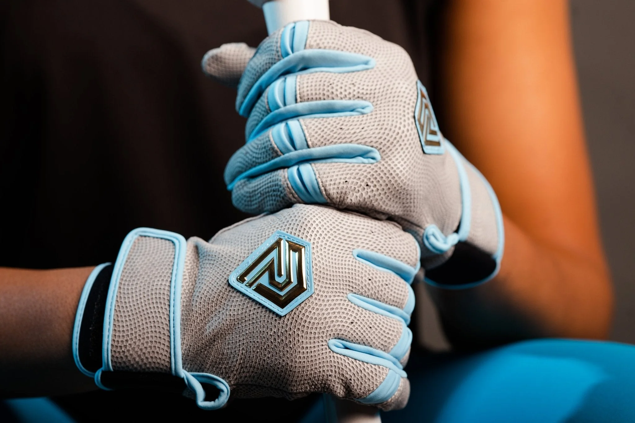 Resilient SFBL Championship Fastpitch Batting gloves - Grey and Angel Blue - Image 3