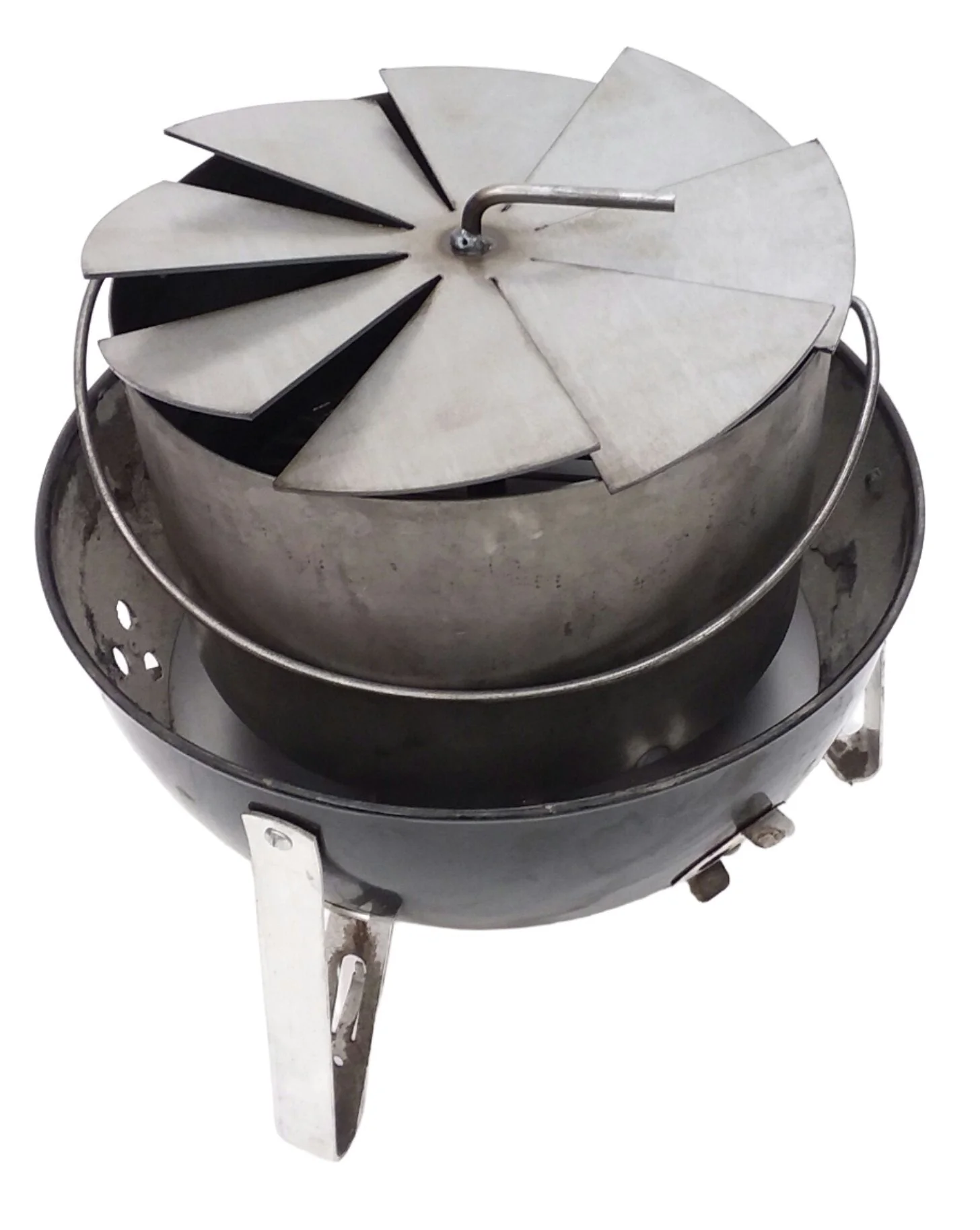 Hunsaker Vortex Charcoal Basket for WSM & Drum Cookers - Heavy Duty 14 Gauge Steel -Made in the USA - Promotes Even Cooking, Helps Prevent Burning - Round Design with Built-In Ash Plate