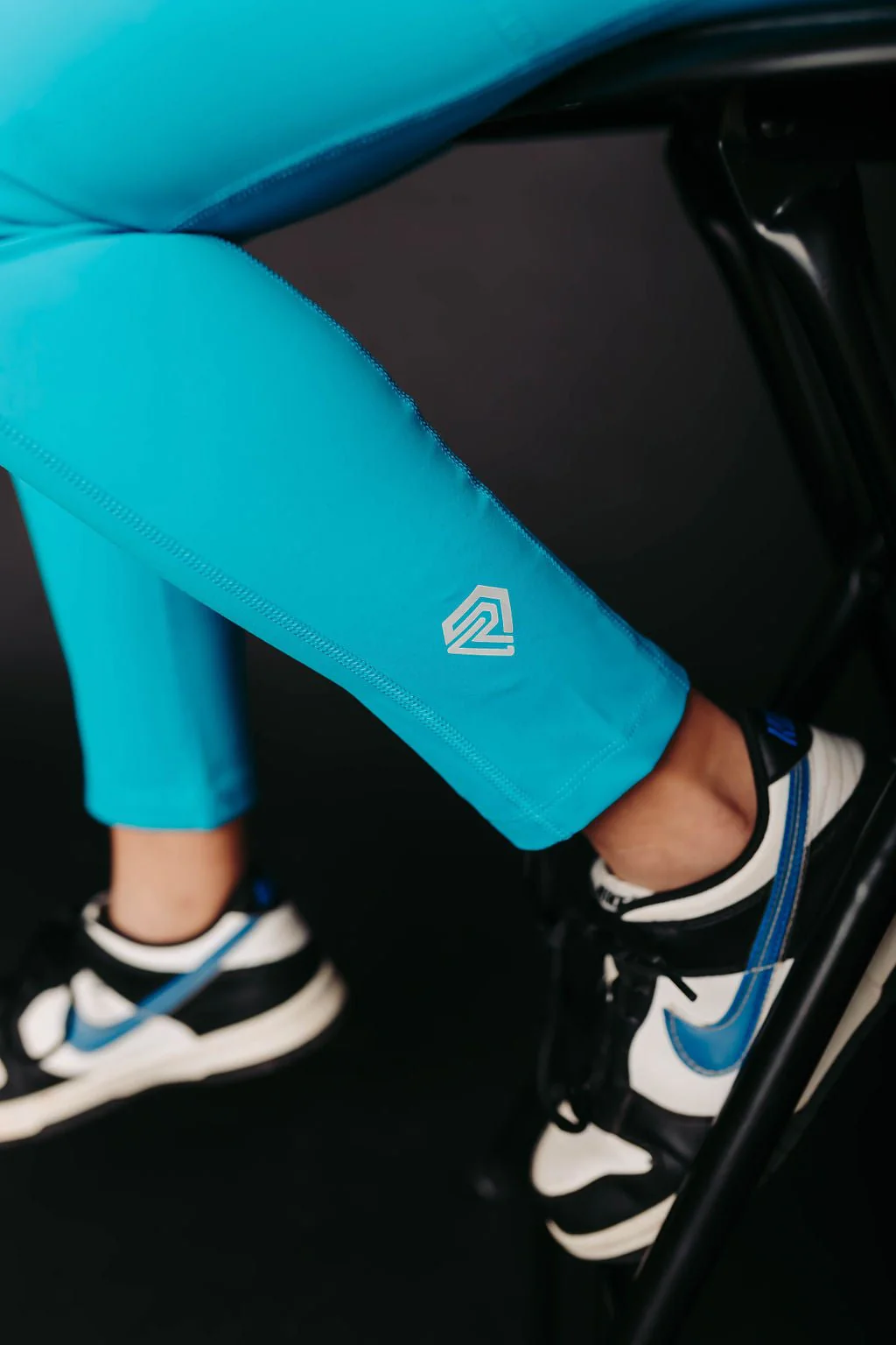 Resilient SFBL Youth Leggings With Pockets - Image 4